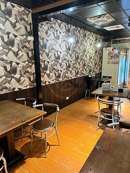 (新莊美食)燒玖。零壹串燒 / 海鮮 / 碳烤 新莊居酒屋串燒推薦 新鮮海鮮料理 比手掌大生蠔 生食級干貝 超好