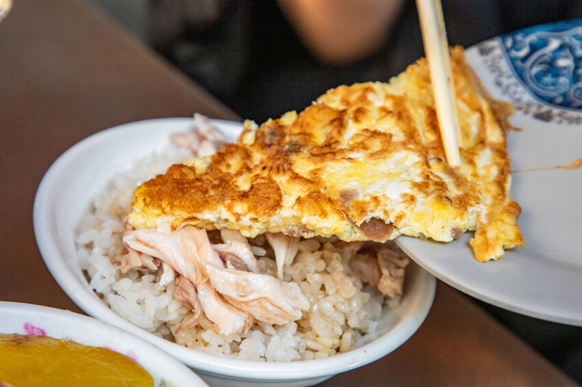 嘉義火雞肉飯只要20元!東市場頭家火雞肉飯,CP值爆表老店佛心價開吃。