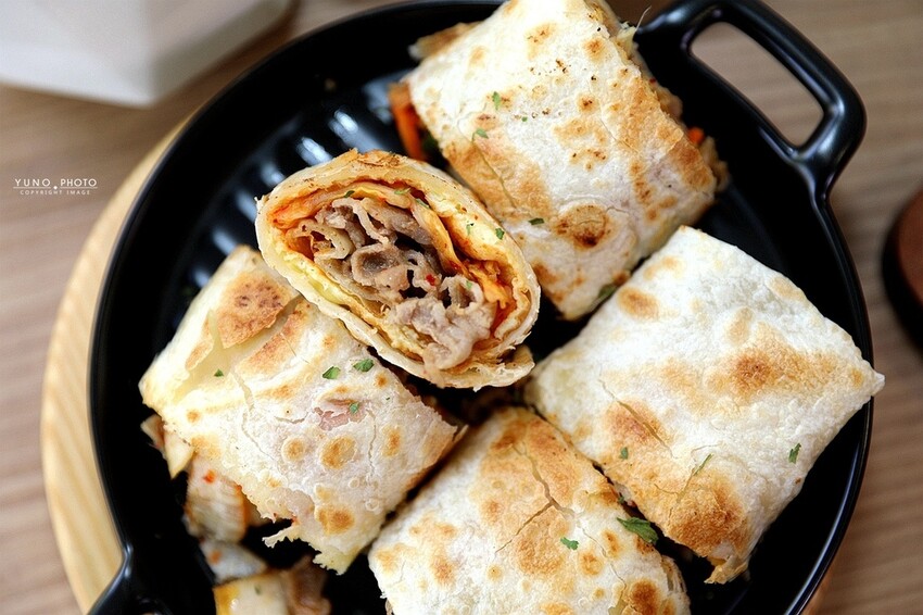 好吧早午餐Brunch｜超人氣早午餐、義大利麵店推薦！激推羅勒青醬海鮮義大利麵、鐵板泡菜燒肉蛋餅捲 網美風