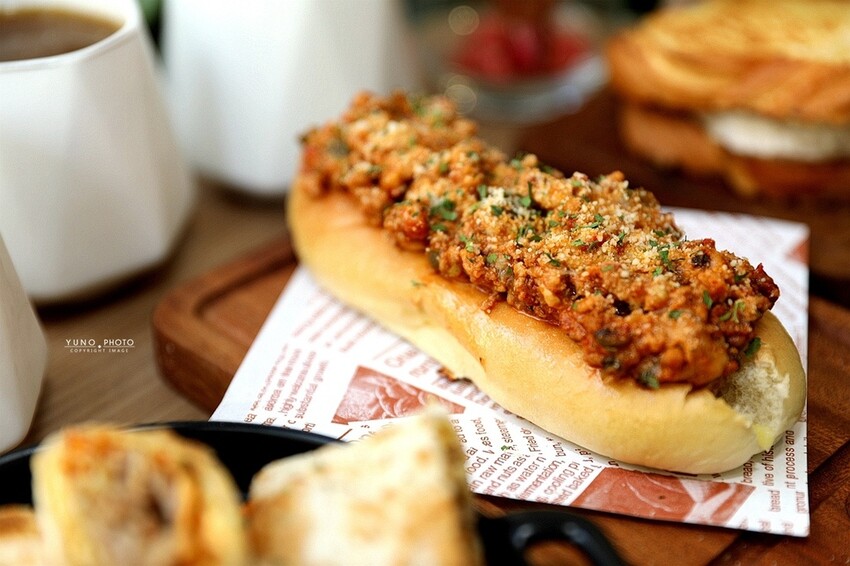 好吧早午餐Brunch｜超人氣早午餐、義大利麵店推薦！激推羅勒青醬海鮮義大利麵、鐵板泡菜燒肉蛋餅捲 網美風