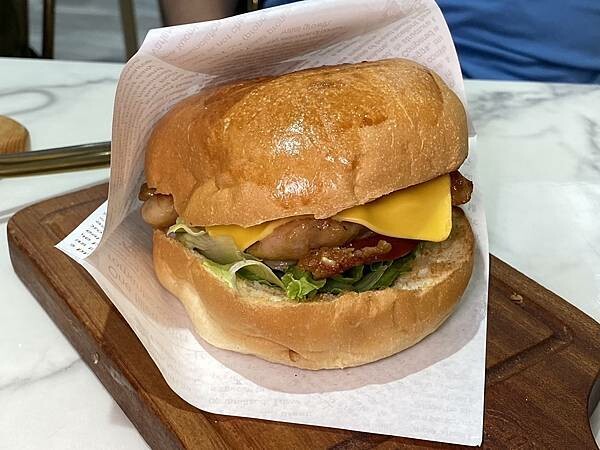 台北市士林區[天母早午餐] 好吧Brunch 高cp值超人氣早午餐 漢堡 義大利麵！#士林天母早餐 @蛋寶趴趴go