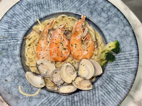 台北市士林區[天母早午餐] 好吧Brunch 高cp值超人氣早午餐 漢堡 義大利麵！#士林天母早餐 @蛋寶趴趴go