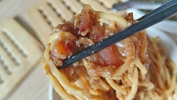 【新莊美食】老店豬血湯魯肉飯|滿滿都是大腸用料不手軟的美味大腸湯