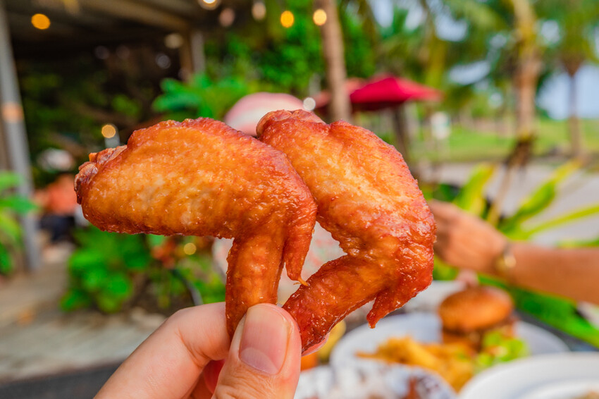 旗津沙灘吧 – 高雄最美沙灘酒吧 x 來杯偽Tequila Sunris跟偽Mojito有種偽出國的感覺呢!餐點也超優的