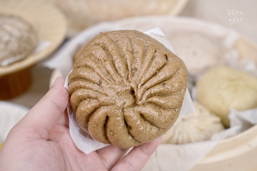 宅配美食|添加多穀、色彩繽紛麵皮好特別!滿滿內餡超豐富!省時