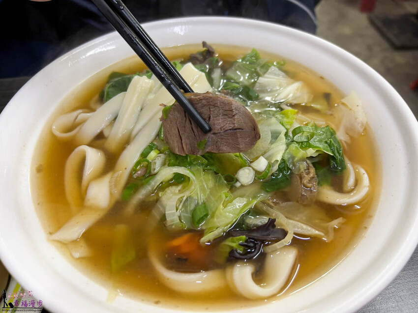 朝露麵|東引鄉馬祖–東引必吃的麵食館,有著高粱香氣的牛肉麵