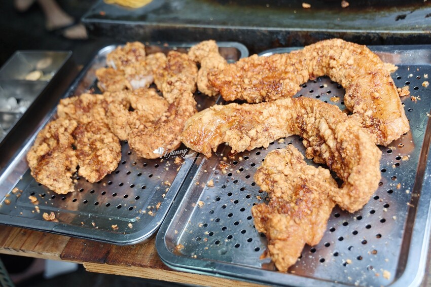 府中站 | 一週只賣兩天 1.5小時完售 黃石市場紅燒肉 雞捲 只賣兩樣東西