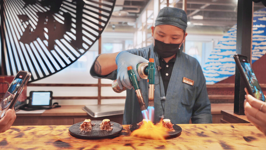 台北市大安區[台北美食] 和牛涮2.0來了！關西關東壽喜燒一次滿足｜期間限定紫薯芋泥鯛魚燒