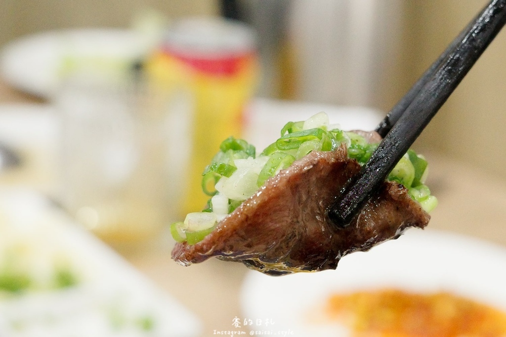 台中燒肉推薦!海線燒肉必訪釿炘燒肉,豐富自助吧與壽星贈蝦優惠。