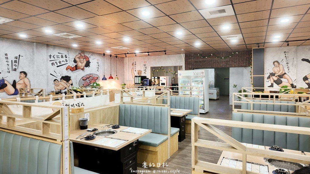 台中燒肉推薦!海線燒肉必訪釿炘燒肉,豐富自助吧與壽星贈蝦優惠。