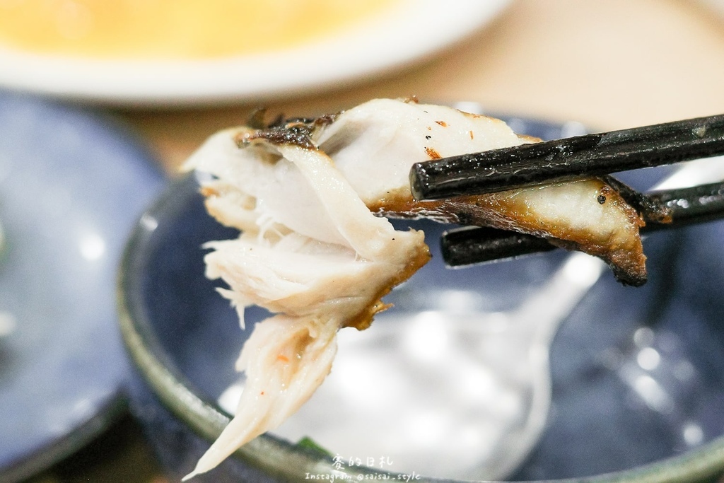 台中燒肉推薦!海線燒肉必訪釿炘燒肉,豐富自助吧與壽星贈蝦優惠。