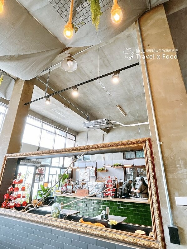 緊鄰濱海觀景步道,結合沙丘、海灘與跨海大橋,霜淇淋刨冰 x 咖啡 x 早午餐:季風沙丘 – 老。樣子三店 @魚兒 x 牽手明太子的「視」界旅行