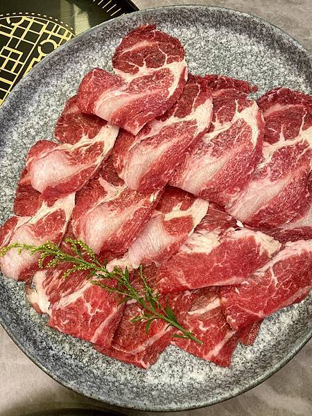 中山小火鍋推薦！呷哺呷哺堅持用心研究湯底，享受高品質的個人火鍋體驗