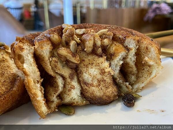 20230325_011951507_iOS-1