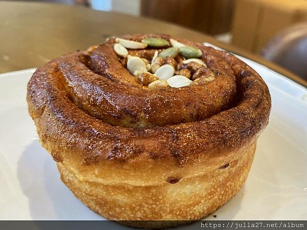 20230325_011239453_iOS-1