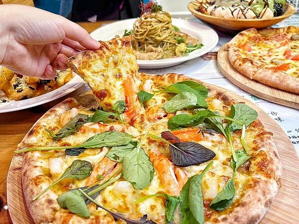 LINE_ALBUM_拍拍手 二傻夫婦_230422_8.jpg