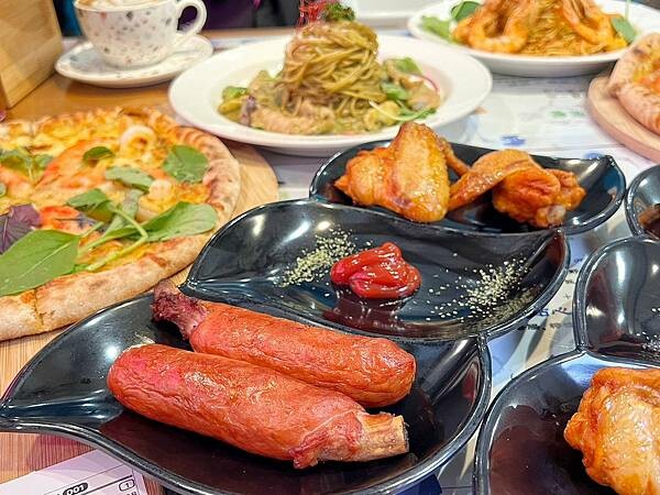 LINE_ALBUM_拍拍手 二傻夫婦_230422_2.jpg