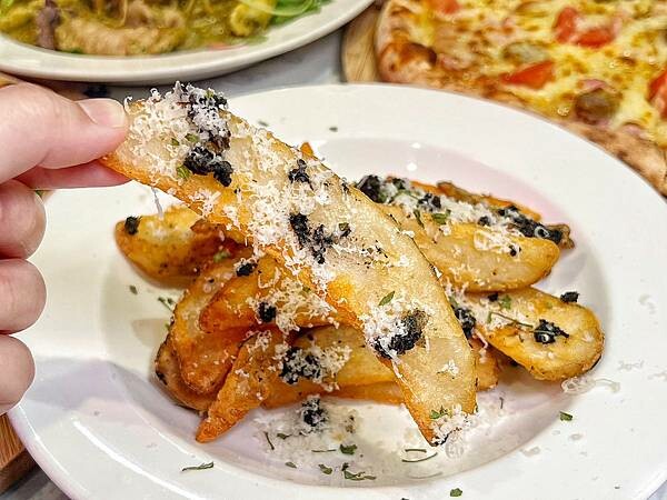 LINE_ALBUM_拍拍手 二傻夫婦_230422_6.jpg