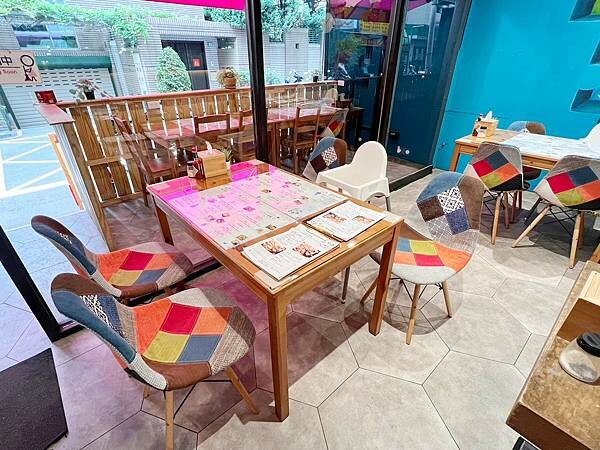 LINE_ALBUM_拍拍手 二傻夫婦_230422_58.jpg