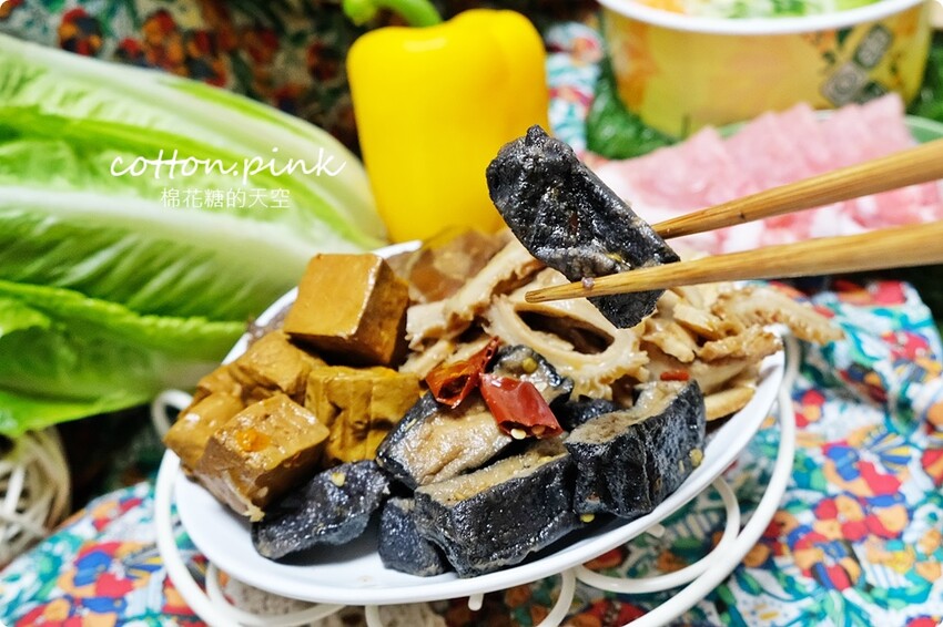 台中滷味這家很特別!少見白滷橄欖屋滷味吃得到~眷村白涼麵也大推 - 棉花糖的天空