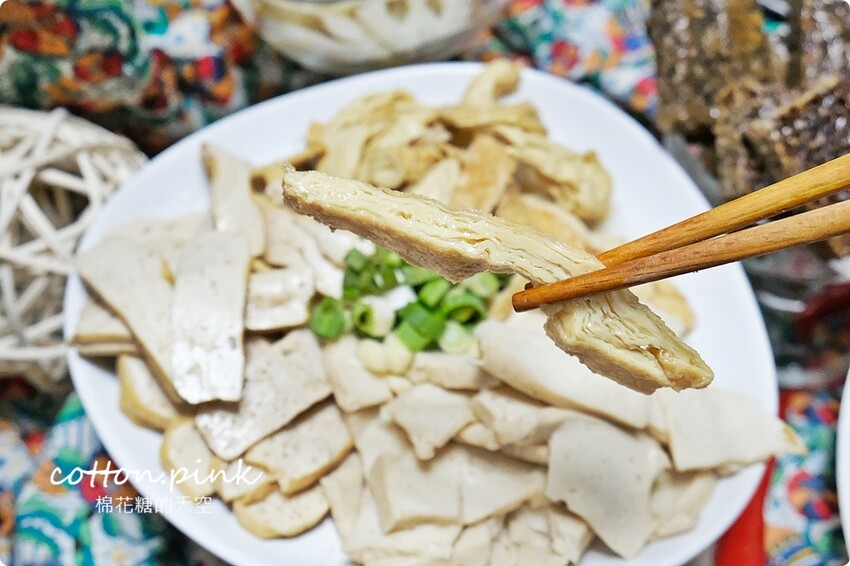 台中滷味這家很特別!少見白滷橄欖屋滷味吃得到~眷村白涼麵也大推 - 棉花糖的天空