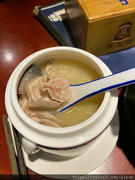 20230323_110620643_iOS-1