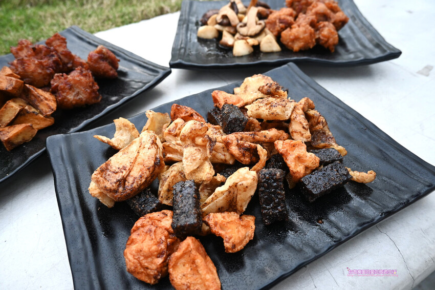 [台北士林區]美味多汁的炸雞在這裡-暖男炸雞 士林店，獨特秘醬創意吃法 台北炸雞 宵夜美食