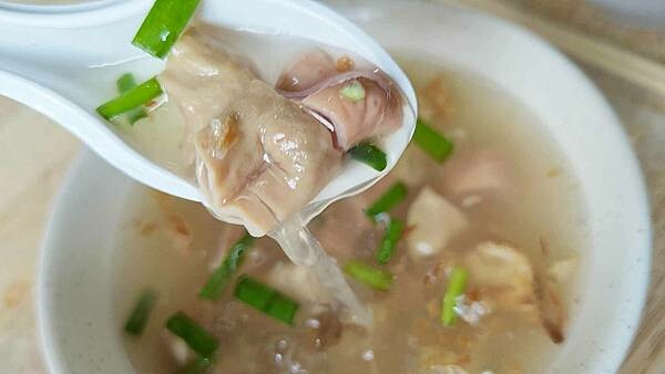 【台北美食】阿貴大腸麵線|評價高達4.4顆星的爆高評價的美味炒麵