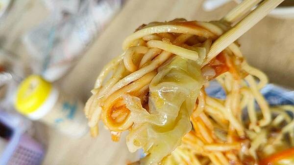 【台北美食】阿貴大腸麵線|評價高達4.4顆星的爆高評價的美味炒麵