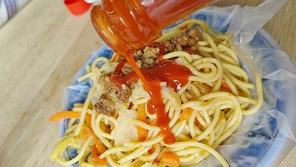 【台北美食】阿貴大腸麵線|評價高達4.4顆星的爆高評價的美味炒麵