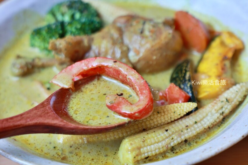 彰化美食酉久茶事|老宅咖啡館,隱藏巷弄美食,寵物友善餐廳,近彰化三民路美食