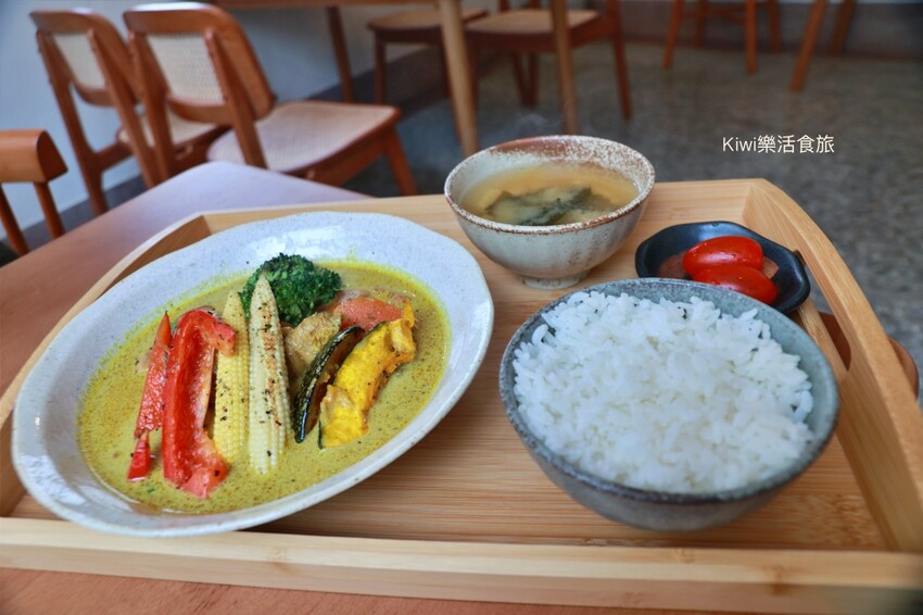 彰化美食酉久茶事|老宅咖啡館,隱藏巷弄美食,寵物友善餐廳,近彰化三民路美食