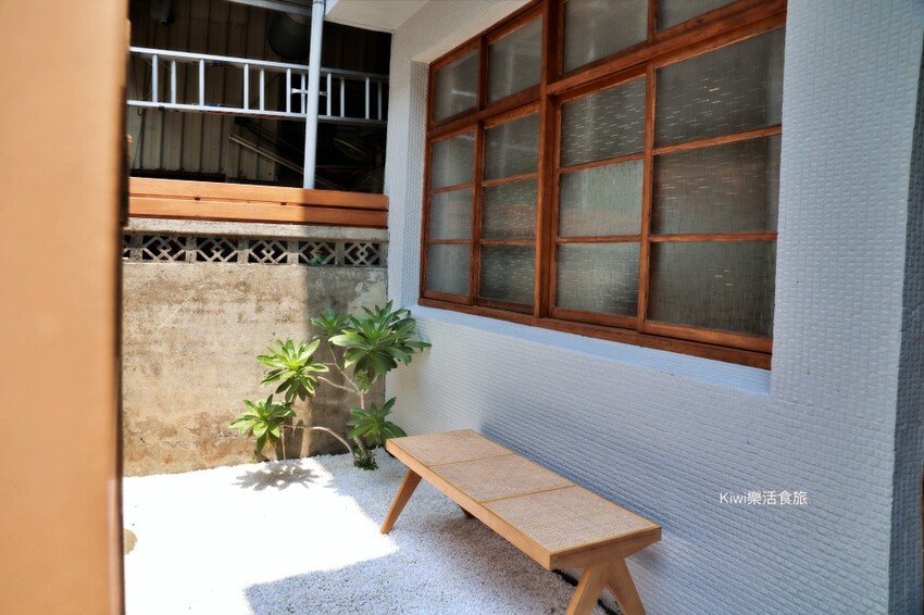 彰化美食酉久茶事|老宅咖啡館,隱藏巷弄美食,寵物友善餐廳,近彰化三民路美食