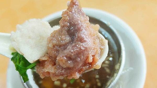 【台北美食】八條圓環滷肉飯|隱藏在巷弄裡CP值爆高,擁有名店實力的魯肉飯