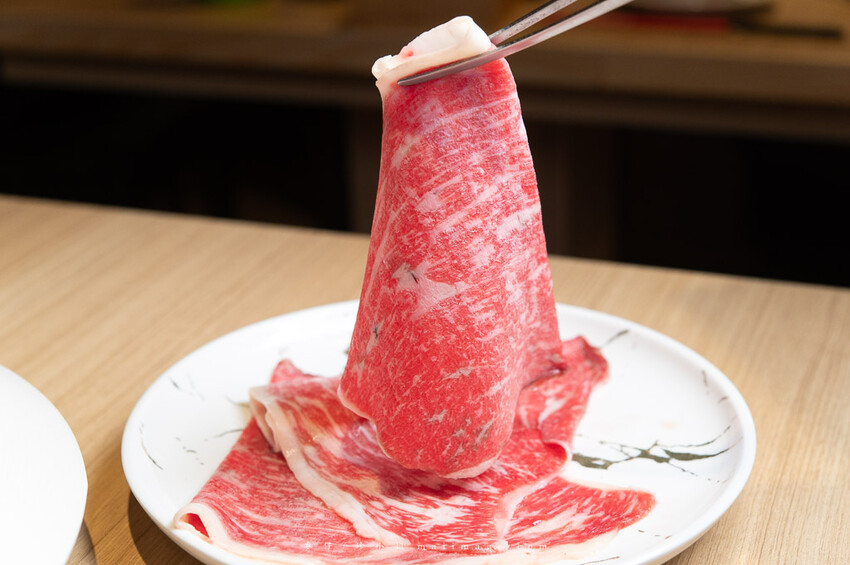 芳 和牛海鮮精緻鍋物｜中壢超狂和牛海鮮鍋物專賣店，秋季蟹霸王套餐日本頂級和牛+當季活體海鮮盤最低只要69