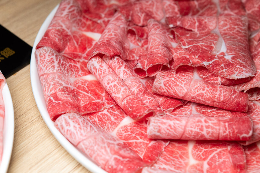 芳 和牛海鮮精緻鍋物｜中壢超狂和牛海鮮鍋物專賣店，秋季蟹霸王套餐日本頂級和牛+當季活體海鮮盤最低只要69