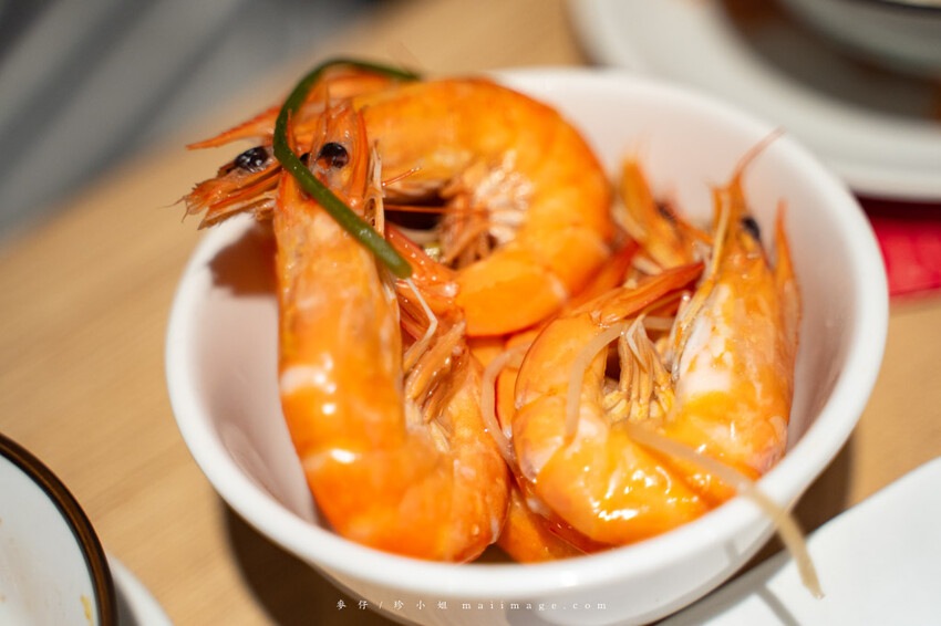 芳 和牛海鮮精緻鍋物｜中壢超狂和牛海鮮鍋物專賣店，秋季蟹霸王套餐日本頂級和牛+當季活體海鮮盤最低只要69