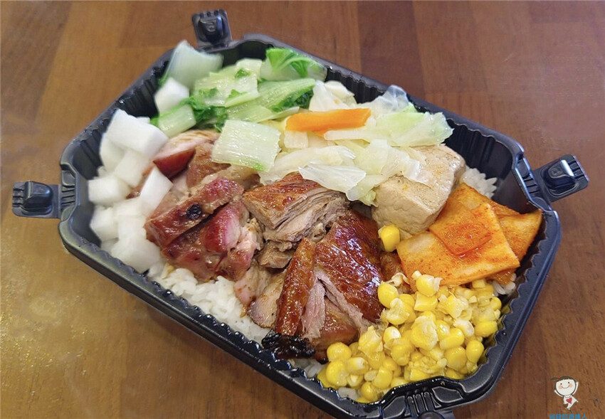 台中北屯最強燒臘便當|張登棋燒味,晚來就吃不到