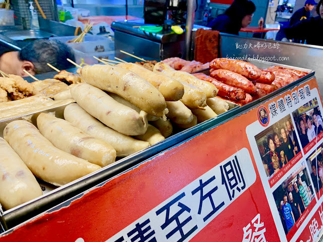 【高雄美食小吃】廖家黑輪｜大腸包小腸、烤黑輪片、關東煮，各項夜市美味一次享受