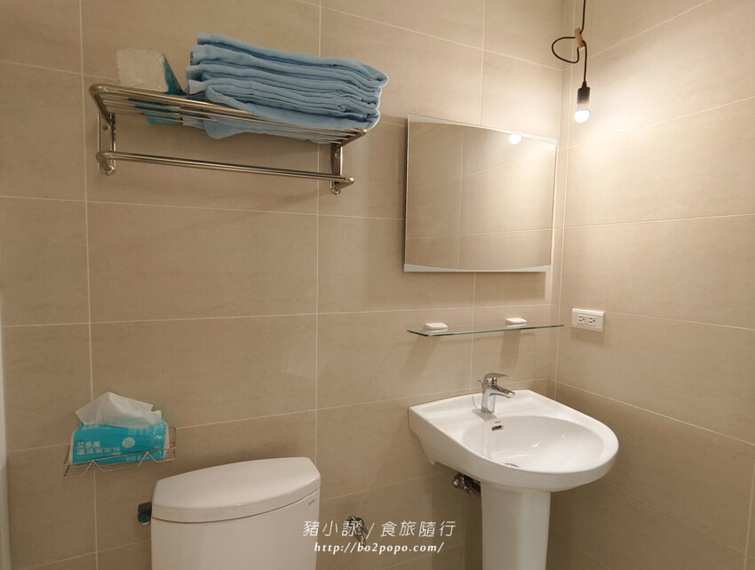 台東。台東市》浪閣民宿33.35。可愛的卡通主題房型