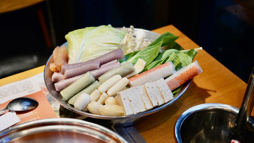 新北市新店區[新店美食] 兩餐韓國年糕火鍋吃到飽｜限時299元韓國年糕鍋／韓式炸雞吃到飽