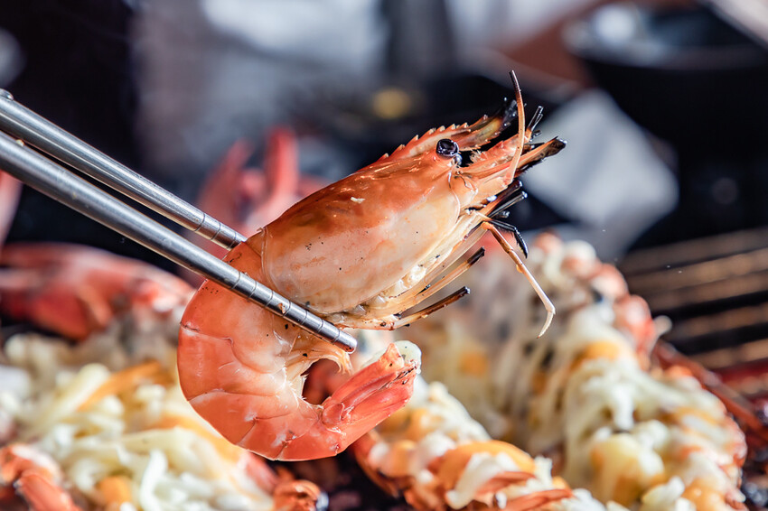鳳山美食 – 野饌日式燒肉吃到飽 x 不只燒肉！泰國蝦生蚵啤酒暢飲！