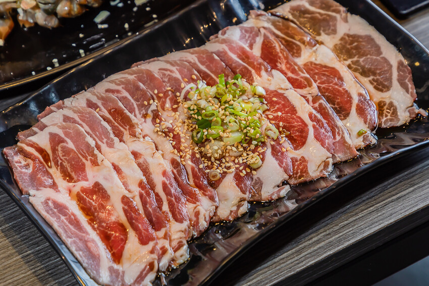 鳳山美食 – 野饌日式燒肉吃到飽 x 不只燒肉！泰國蝦生蚵啤酒暢飲！