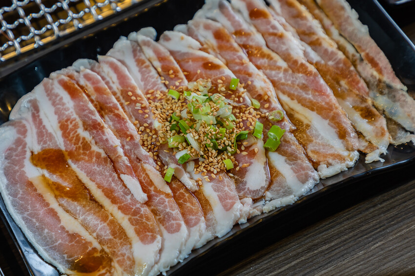 鳳山美食 – 野饌日式燒肉吃到飽 x 不只燒肉！泰國蝦生蚵啤酒暢飲！