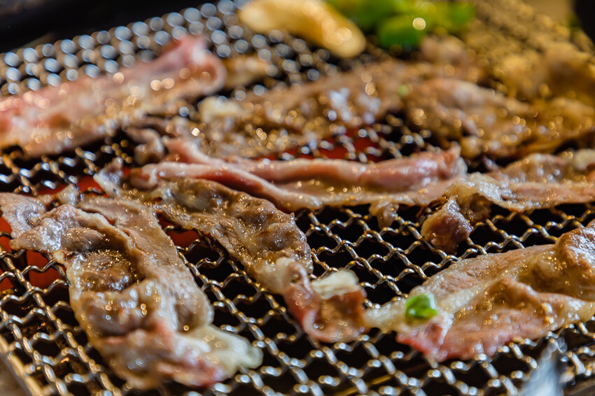 鳳山美食 – 野饌日式燒肉吃到飽 x 不只燒肉！泰國蝦生蚵啤酒暢飲！