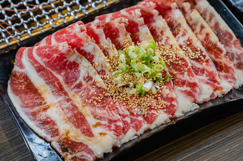 鳳山美食 – 野饌日式燒肉吃到飽 x 不只燒肉！泰國蝦生蚵啤酒暢飲！