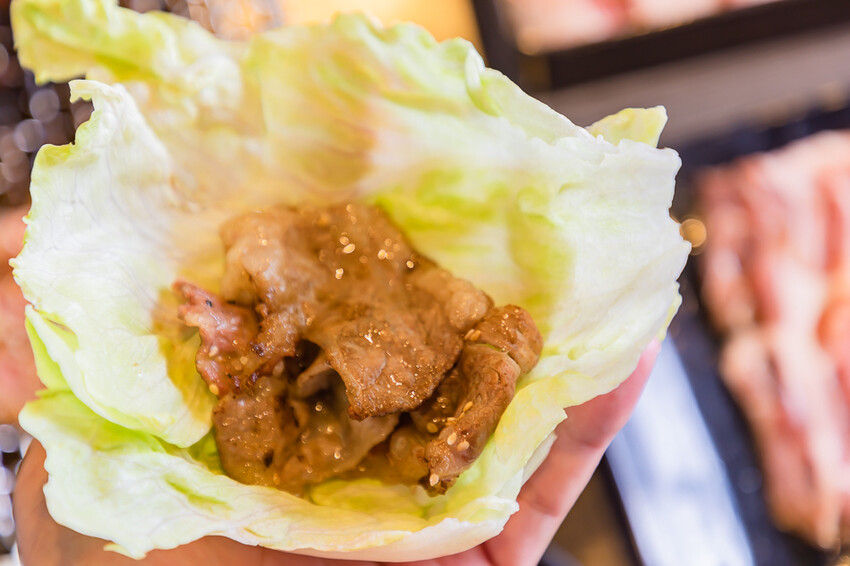 鳳山美食 – 野饌日式燒肉吃到飽 x 不只燒肉！泰國蝦生蚵啤酒暢飲！