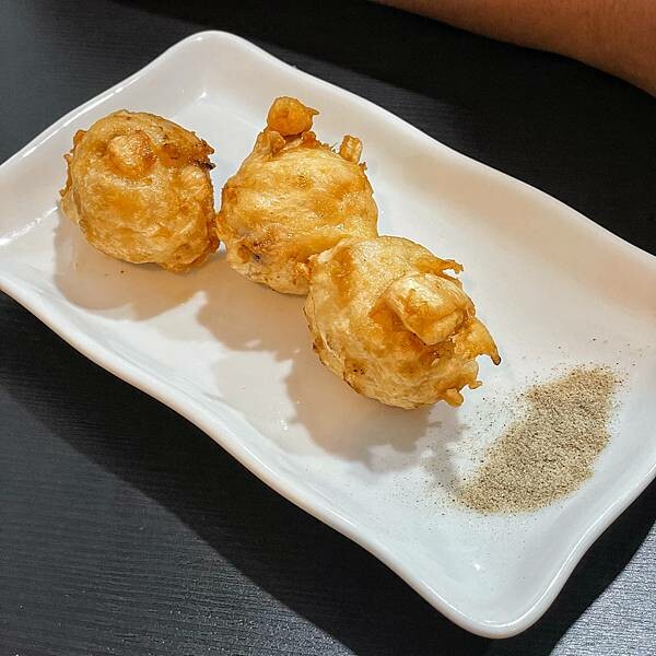 綸炒菜呷飯店｜苓雅區美食｜香噴噴招牌排骨蛋炒飯｜各式熱炒小店