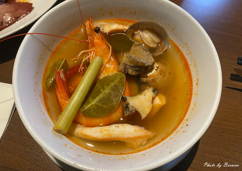 泰國美食節.JR東日本飯店台北鉑麗安~一品料理限定 泰味來襲酸辣開動 @Bernice的隨手筆記