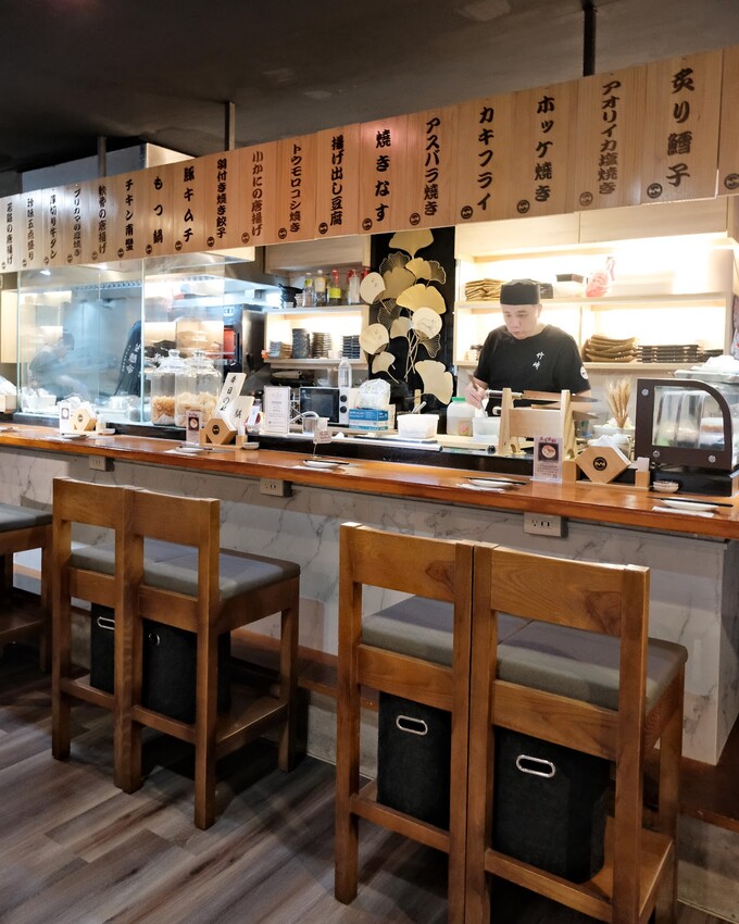 【台北居酒屋推薦】竹崎居酒食堂敦化店～串燒、墨魚炒飯、鯖魚超